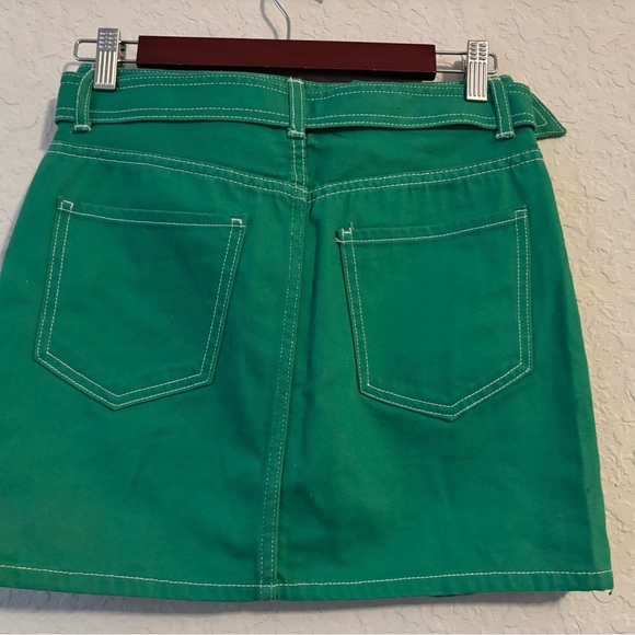 Forever 21 Green Mini Skirt - Picture 2 of 2